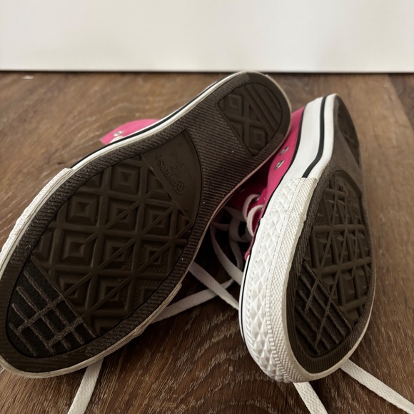 Converse High-tops (Pink, Yellow & Orange) - Picture 4 of 9